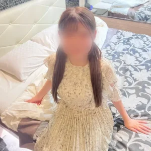 なつ。【フル動画】【本編完全顔出し】 居酒屋の隣の席で飲んでた20歳の女子大生二人組をナンパして、その片方の子をホテルにお持ち帰り成功✌️：myfansまとめ