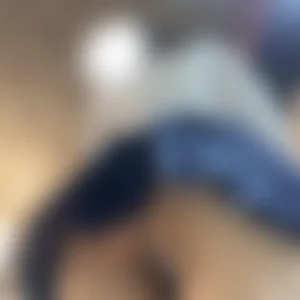 おけつ【フル動画】おけつ🍑です  この角度のお写真も逮捕ですよ 私で満足しておいてくださいね  こんな飲みたいってリクエストもお待ちしてま：myfansまとめ
