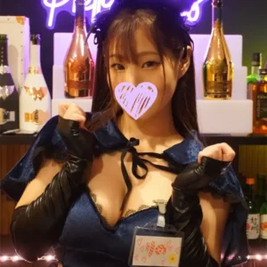 コンカフェ店長のセクハラ面接記録【フル動画】コンカフェ店長のセクハラ面接記録…5  この子はアイドルのようなかわいらしいルックスに真面目で素直な性格をした男受け：myfansまとめ